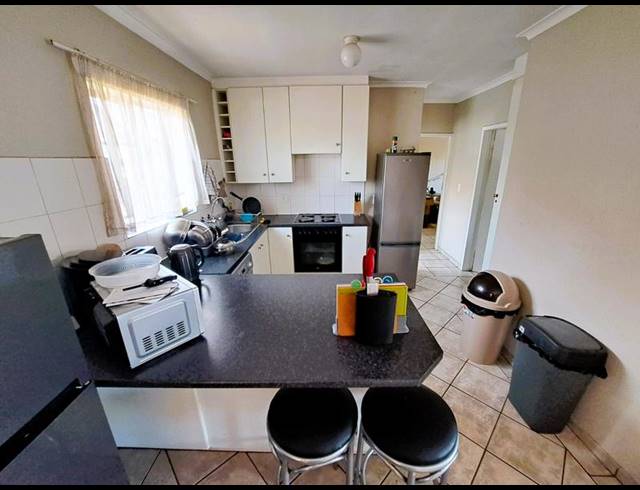 2 BEDROOM APARTMENT FOR SALE IN HIGHVELD